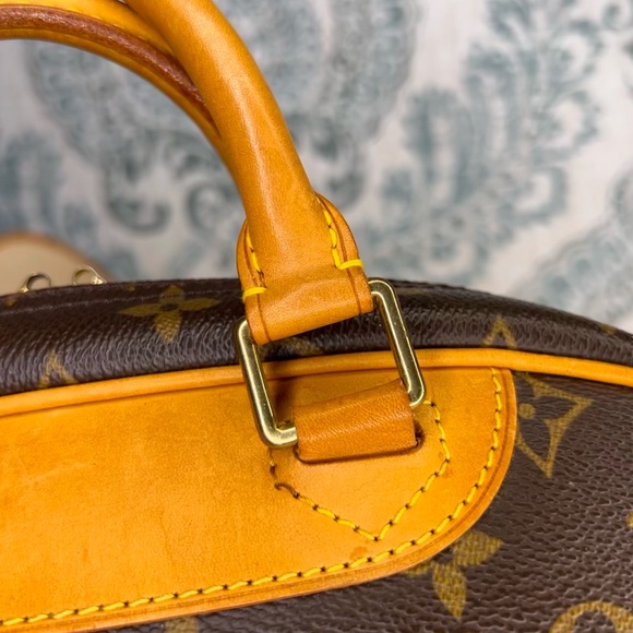 Sold - Picture 10 of 16